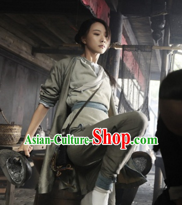 Ancient Chinese Light Grey Kung Fu Uniform for Women