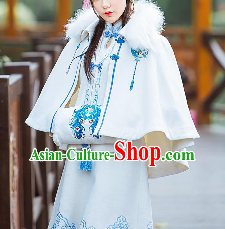 Traditional Ancient Chinese Embroidered Hanfu Muff Embroidered Peacock Feathers White Handwarmers for Women