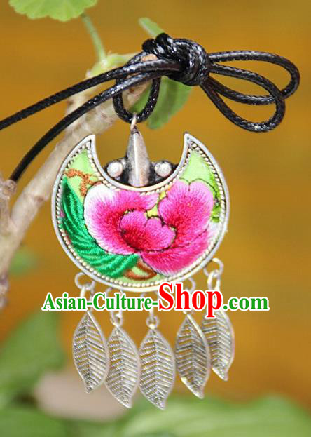 Traditional Chinese Miao Nationality Crafts, Hmong Handmade Silver Embroidery Pendant, Necklace Accessories Bells Pendant for Women