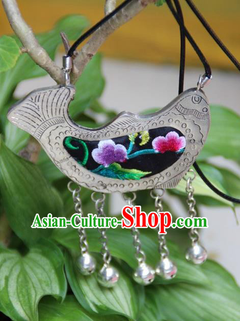 Traditional Chinese Miao Nationality Crafts, Hmong Handmade Miao Silver Embroidery Fish Pendant, Miao Ethnic Minority Necklace Accessories Bells Pendant for Women