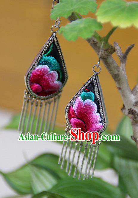 Traditional Chinese Miao Nationality Crafts, Hmong Handmade Miao Silver Embroidery Miao Silver Tassel Earrings, Miao Ethnic Minority Eardrop Accessories Ear Pendant for Women