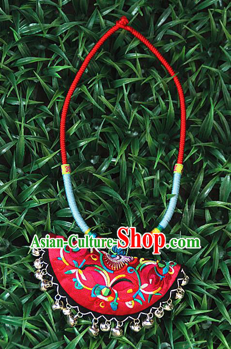 Traditional Chinese Miao Ethnic Minority Necklace, Hmong Handmade Colorized Collar Embroidery Pendant, Miao Ethnic Jewelry Accessories Bells Necklace for Women