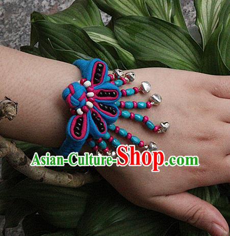 Traditional Chinese Miao Ethnic Minority Palace Jewelry Accessories Wristbands Bracelet, Hmong Handmade Bells Bracelet Hand-Knitted Chain Bracelet for Women