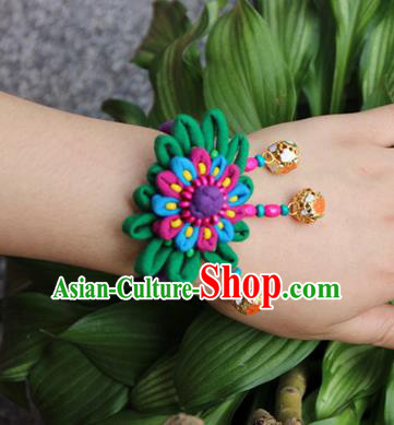 Traditional Chinese Miao Ethnic Minority Palace Jewelry Accessories Wristbands Bracelet, Hmong Handmade Bracelet Bells Chain Bracelet for Women