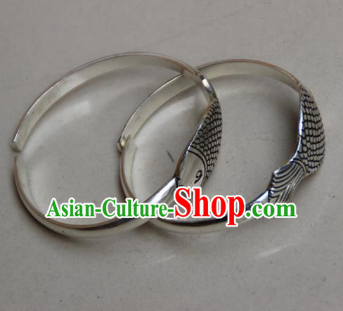 Traditional Chinese Miao Ethnic Minority Miao Silver Double Fish Bracelet, Hmong Handmade Bracelet Jewelry Accessories for Women