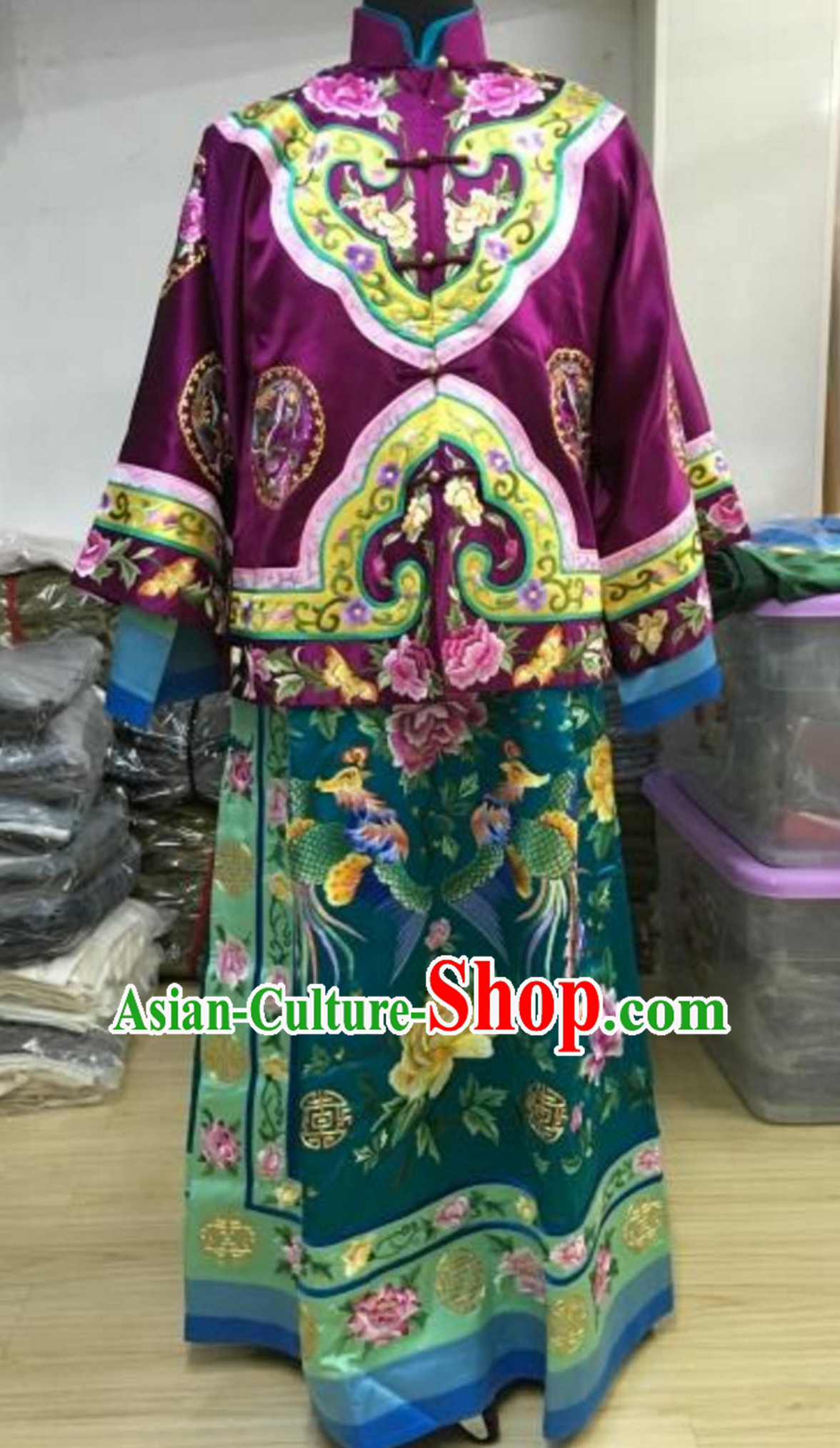 Chinese TV Drama Zhen Huan Legend Empress Embroidered Dress Clothes for Women