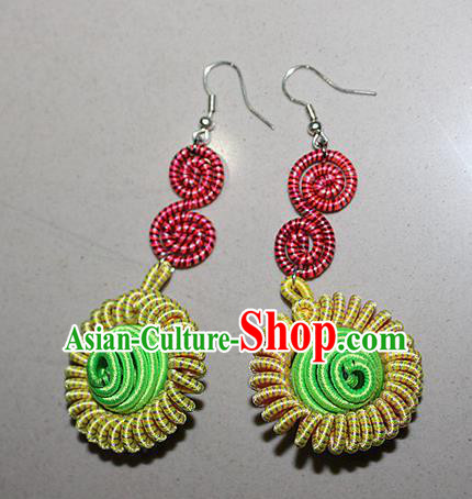 Traditional Chinese Miao Nationality Crafts Jewelry Accessory Classical Earbob Accessories, Hmong Handmade Kinking Palace Lady Earrings, Miao Ethnic Minority Weave Eardrop for Women