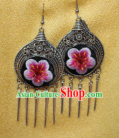 Traditional Chinese Miao Nationality Crafts Jewelry Accessory Classical Earbob Accessories, Hmong Handmade Miao Silver Embroidery Bells Tassel Palace Lady Earrings, Miao Ethnic Minority Eardrop for Women