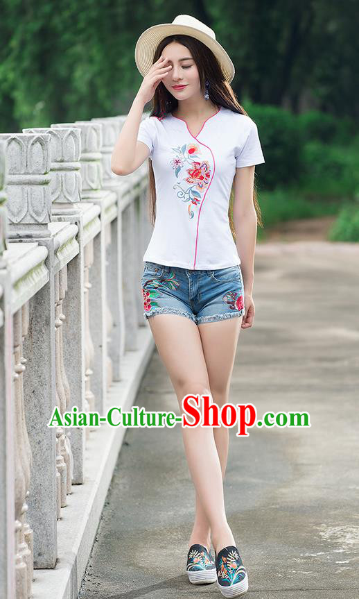 Traditional Chinese National Costume, Elegant Hanfu Embroidery White T-Shirt, China Tang Suit Republic of China Plated Buttons Blouse Cheongsam Upper Outer Garment Qipao Shirts Clothing for Women