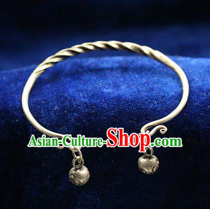 Traditional Chinese Miao Nationality Crafts Jewelry Accessory Bangle, Hmong Handmade Miao Silver Classical Bells Bracelet, Miao Ethnic Minority Silver Bracelet Accessories for Women