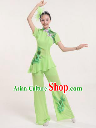 Traditional Chinese Yangge Fan Dancing Costume, Folk Dance Yangko Costume Drum Dance Classic Dance Green Clothing for Women