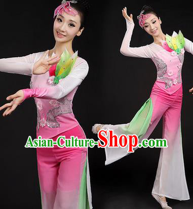 Traditional Chinese Yangge Fan Dancing Costume, Folk Dance Yangko Paillette Uniforms, Classic Lotus Dance Dress Drum Dance Pink Clothing for Women