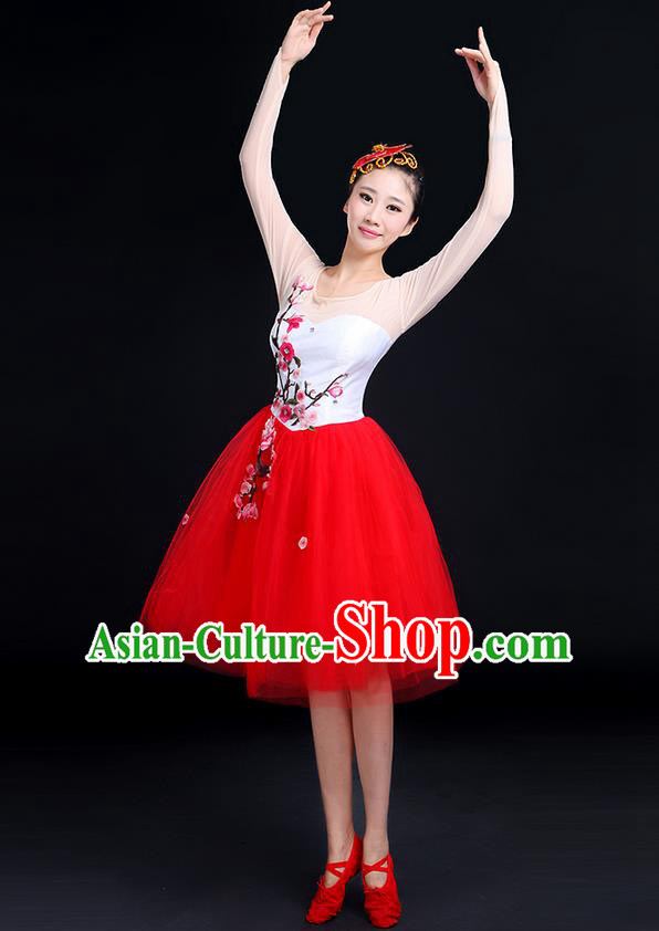 Traditional Chinese Modern Dancing Compere Costume, Women Opening Classic Chorus Singing Group Dance Embroider Plum Blossom Bubble Uniforms, Modern Dance Classic Dance Big Swing Red Short Dress for Women