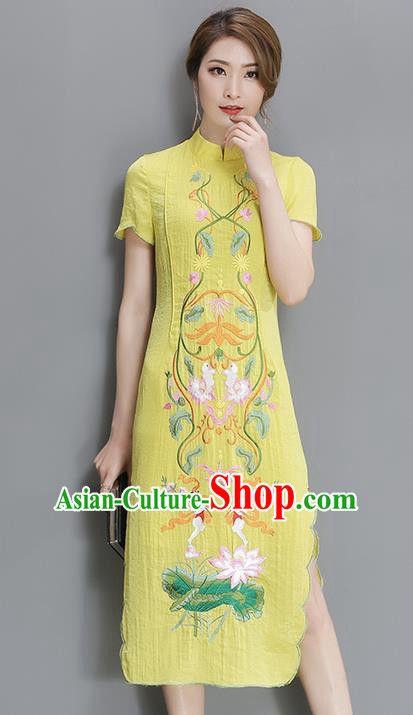 Traditional Ancient Chinese National Costume, Elegant Hanfu Mandarin Qipao Embroidered Lotus Yellow Dress, China Tang Suit Cheongsam Upper Outer Garment Elegant Dress Clothing for Women