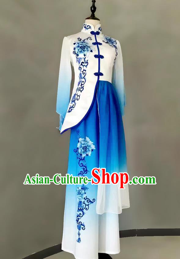 Traditional Chinese Ancient Peking Opera Water Sleeve Dancing Costume, Blue and White Porcelain Classical Folk Dance Costume Lotus Dance Clothing for Women