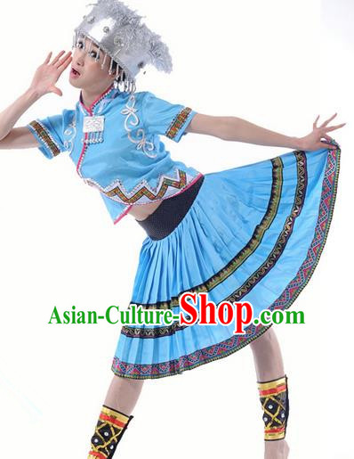 Traditional Chinese Yangge Fan Dancing Costume and Accessories