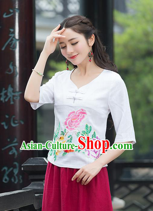 Traditional Chinese National Costume, Elegant Hanfu Embroidery Flowers White T-Shirt, China Tang Suit Republic of China Plated Buttons Chirpaur Blouse Cheong-sam Upper Outer Garment Qipao Shirts Clothing for Women