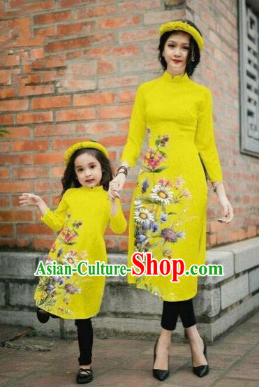 Traditional Top Grade Asian Vietnamese Costumes Classical Printing Daisy Flowers Yellow Cheongsam, Vietnam National Mother-daughter Ao Dai Dress for Women for Kids