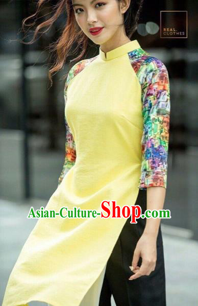 Traditional Top Grade Asian Vietnamese Costumes Classical Printing Yellow Short Cheongsam, Vietnam National Vietnamese Bride Ao Dai Dress for Women