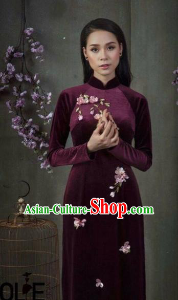 Traditional Top Grade Asian Vietnamese Costumes Classical Amaranth Embroidery Cheongsam, Vietnam National Vietnamese Young Lady Bride Stand Collar Ao Dai Dress