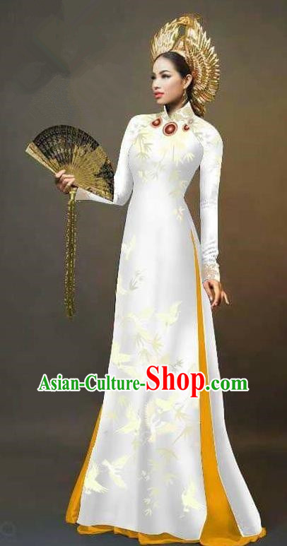 Traditional Top Grade Asian Vietnamese Ha Festival Printing Cranes Ao Dai Dress, Vietnam Women National Jing Nationality Queen White Cheongsam Bride Costumes