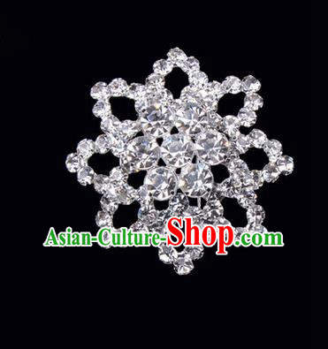 Chinese Ancient Peking Opera Jewelery Accessories, Traditional Chinese Beijing Opera Props Octagon Brooch Ornaments Hua Tan White Rhinestone Breastpin