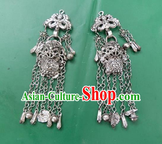 Traditional Chinese Ancient Classical Handmade Miao Silver Accessories Hanfu Tassel Pendant for Women