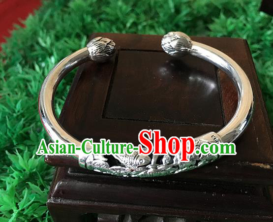 Traditional Chinese Miao Nationality Accessories Bracelet, Hmong Female Ethnic Pure Sliver Fish Bangle for Women