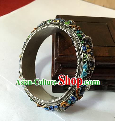 Traditional Chinese Miao Nationality Accessories Bracelet, Hmong Female Ethnic Pure Sliver Chasing Technique Bangle for Women