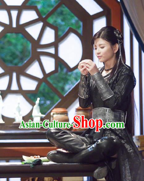 Chinese Ancient Tang Dynasty Swordswoman Costume and Headpiece Complete Set, Fighter of the Destiny Traditional Chinese Ancient Peri Heroic Woman Clothing