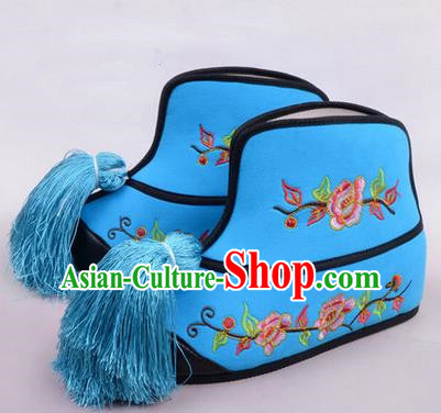 Chinese Ancient Peking Opera Blues Martial Lady Embroidered Boots, Traditional China Beijing Princess Opera Blue Embroidered Shoes