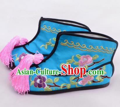 Chinese Ancient Peking Opera Martial Lady Embroidered Peony Boots, Traditional China Beijing Opera Princess Female Blue Embroidered Shoes