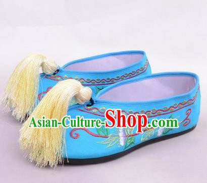 Chinese Ancient Peking Opera Young Lady Bride Embroidered Hua Tan Shoes, Traditional China Beijing Opera Princess Wedding Blue Embroidered Shoes