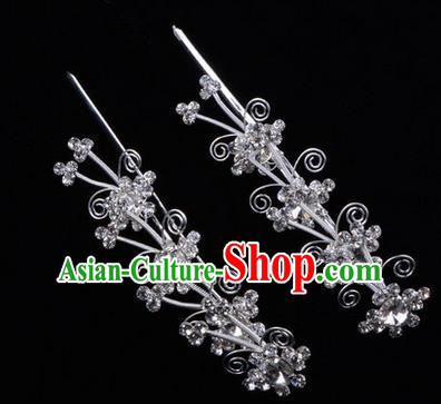 Chinese Ancient Peking Opera Hair Accessories Young Lady Diva Butterfly Head Ornaments, Traditional Chinese Beijing Opera Hua Tan White Crystal Hairpins