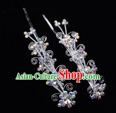 Chinese Ancient Peking Opera Hair Accessories Young Lady Diva Butterfly Head Ornaments, Traditional Chinese Beijing Opera Hua Tan Colorful Crystal White Hairpins