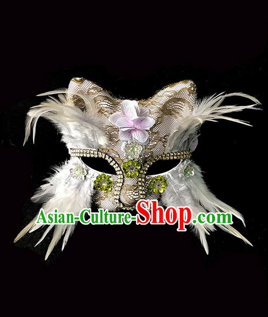 Top Grade Deluxe Baroque Headdress Crystal Cat Mask, Halloween Brazilian Carnival Occasions Model Show Handmade Feather Mask for Women
