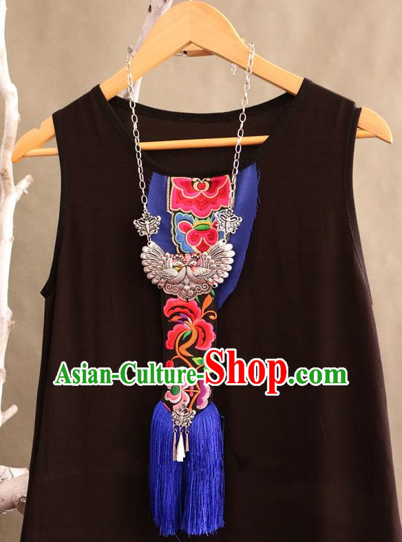 Traditional Handmade Chinese National Miao Nationality Silver Embroidery Tassel Necklace for Women