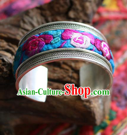 Traditional Handmade Chinese National Miao Nationality Sliver Bracelet Embroidery Bangle for Women