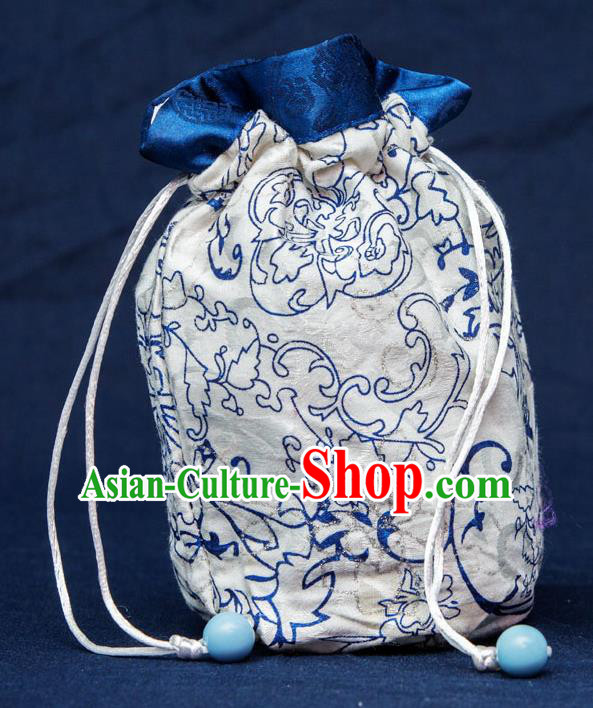 Traditional Handmade Chinese Ancient Young Lady Pouch White Handbags, China Hanfu Embroidery Linen Sachet for Women