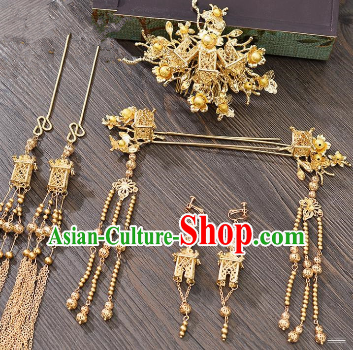 Traditional Handmade Chinese Ancient Wedding Hair Accessories Xiuhe Suit Golden Hair Comb Complete Set, Bride Tassel Step Shake Hanfu Hairpins Hair Sticks Hair Jewellery for Women