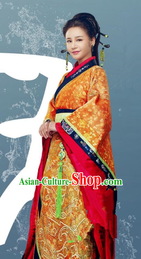 Traditional Chinese Qin Dynasty Palace Dowager Embroidery Costume and Headpiece Complete Set, The King Woman Chinese Ancient Imperial Consort Hanfu Dress