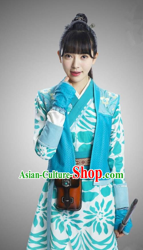 Traditional Chinese Handmade Ming Dynasty Heroic Woman Embroidery Costume and Headpiece Complete Set, Chinese Ancient Swordswoman Hanfu Dress