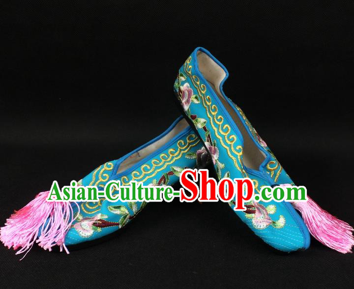 Traditional China Beijing Opera Hua Tan Embroidered Blue Shoes, Ancient Chinese Peking Opera Young Lady Diva Princess Blood Stained Shoes