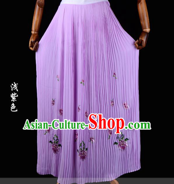 Traditional China Beijing Opera Young Lady Hua Tan Costume Female Embroidered Purple Pleated Skirt, Ancient Chinese Peking Opera Diva Embroidery Peony Dress Bust Skirt