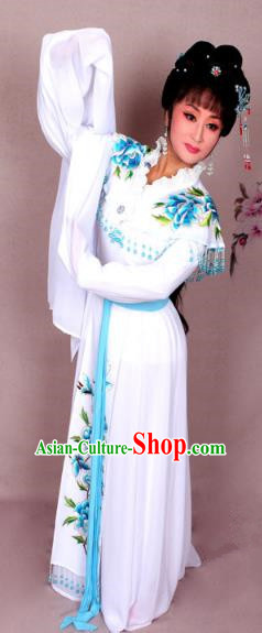 Top Grade Professional Beijing Opera Hua Tan Costume Palace Lady White Embroidered Peony Dress, Traditional Ancient Chinese Peking Opera Diva Princess Embroidery Clothing