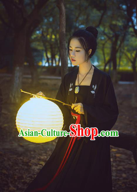 Traditional Ancient Chinese Song Dynasty Imperial Princess Costume, Elegant Hanfu Chinese Ancient Young Lady Swordswoman Embroidered Clothing