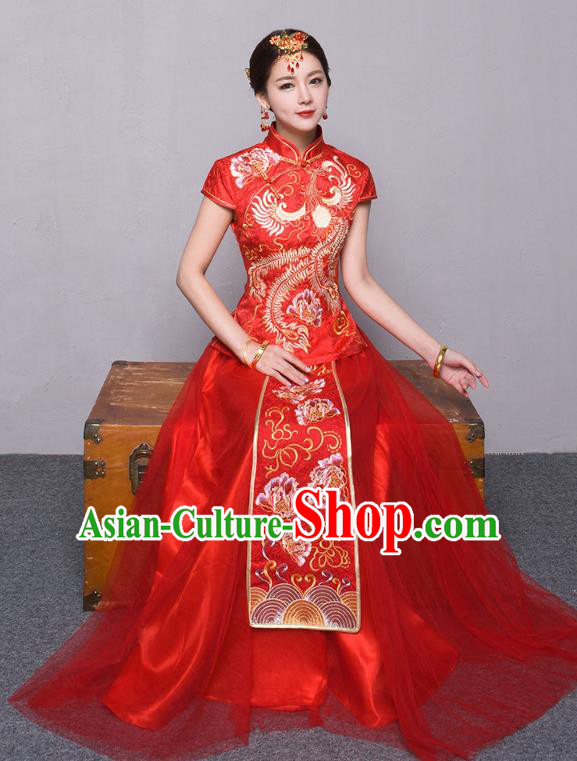 Traditional Ancient Chinese Wedding Costume Handmade Embroidery Peony Veil Short Sleeve Xiuhe Suits, Chinese Style Wedding Dress Red Embroidery Dragon and Phoenix Flown Bride Toast Cheongsam for Women