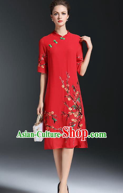 Top Grade Asian Chinese Costumes Classical Embroidery Plum Blossom Slant Opening Cheongsam, Traditional China National Red Chiffon Chirpaur Dress Plated Buttons Qipao for Women