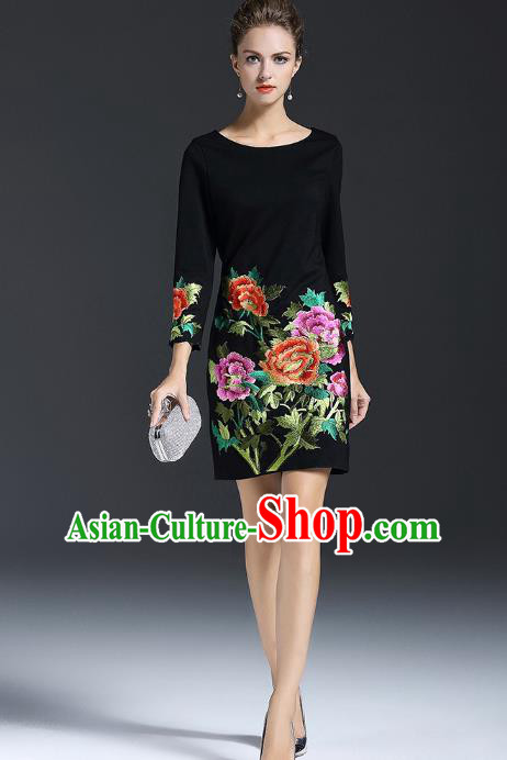 Top Grade Asian Chinese Costumes Classical Embroidery Peony Dress, Traditional China National Black Chirpaur Qipao for Women