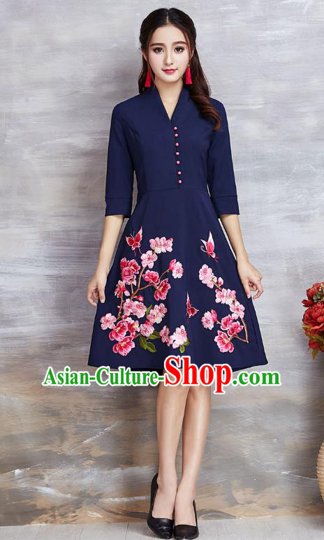 Top Grade Asian Chinese Costumes Classical Embroidery Flowers Navy Dress, Traditional China National Slant Opening Chirpaur Qipao for Women